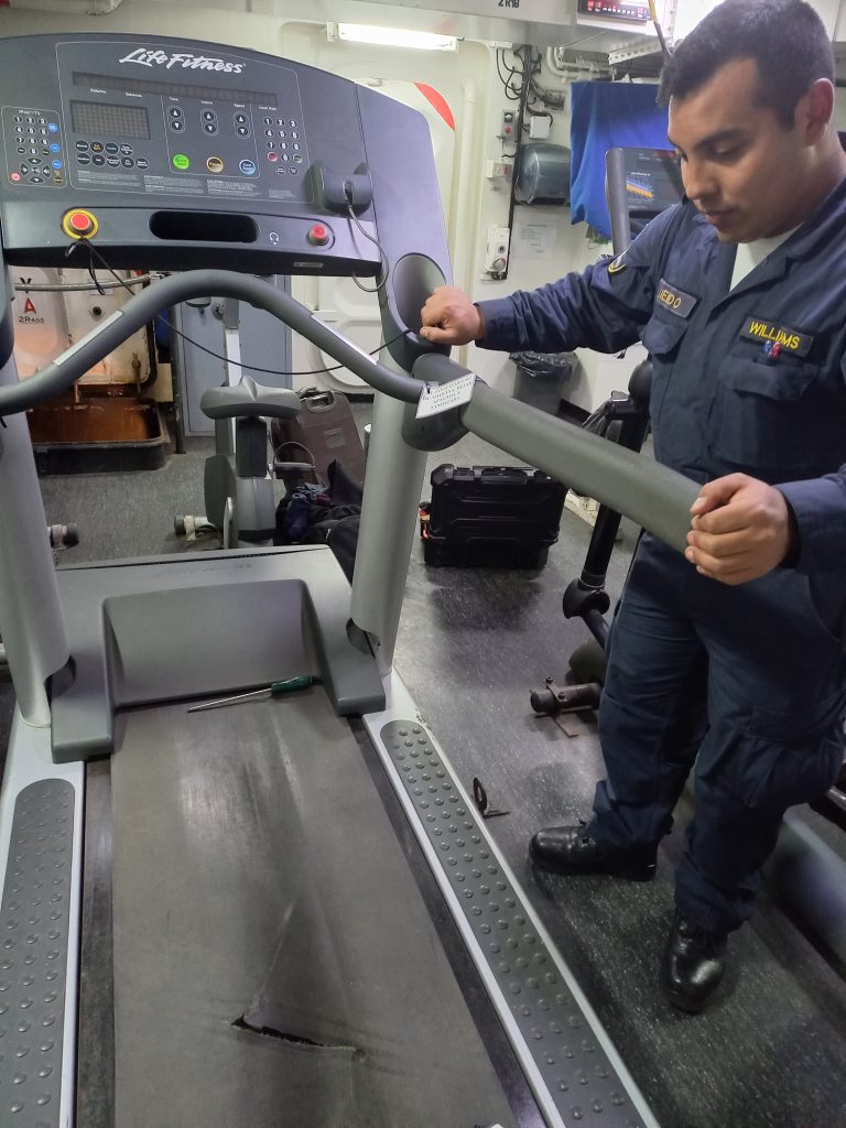 cambio de cinta de máquina trotadora